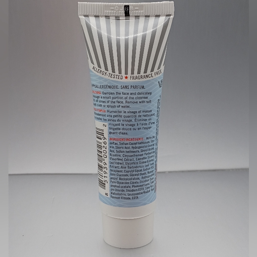 5 For $25 Item🌸 First Aid Beauty Pure Skin Face Cleanser - Picture 2 of 2